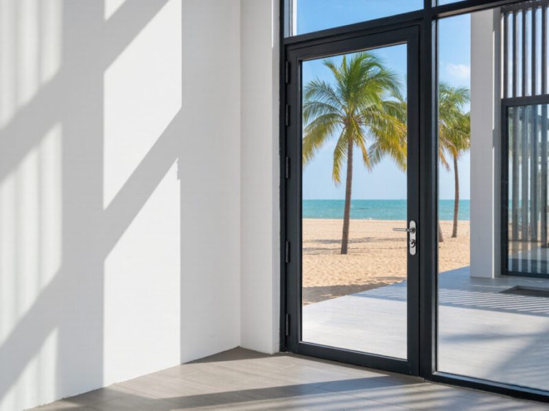 MC100 Hinged Door